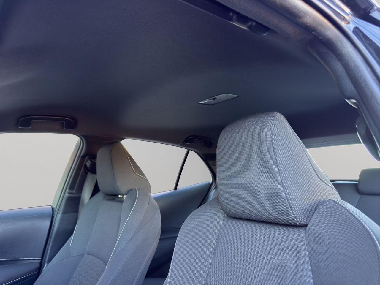 Toyota Corolla 2.0 180H ADVANCE LUXURY E-CVT - Foto 2