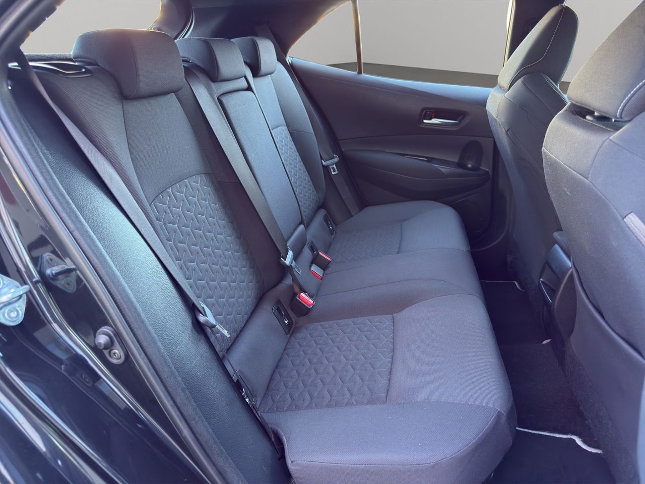 Toyota Corolla 2.0 180H ADVANCE LUXURY E-CVT - Foto 2