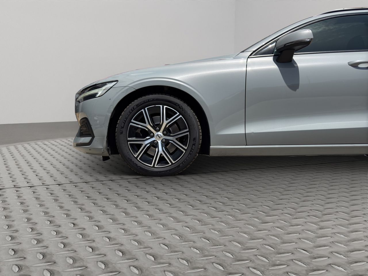 Volvo V60 2.0 B4 (D) Essential Auto - Foto 2