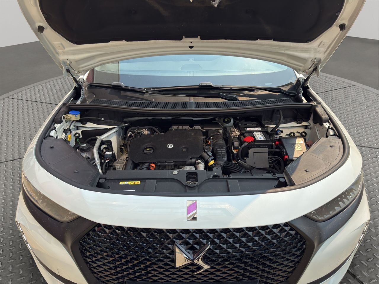 DS DS 7 Crossback BlueHDi DE 96kW (130CV) AT. PERF.LINE - Foto 2