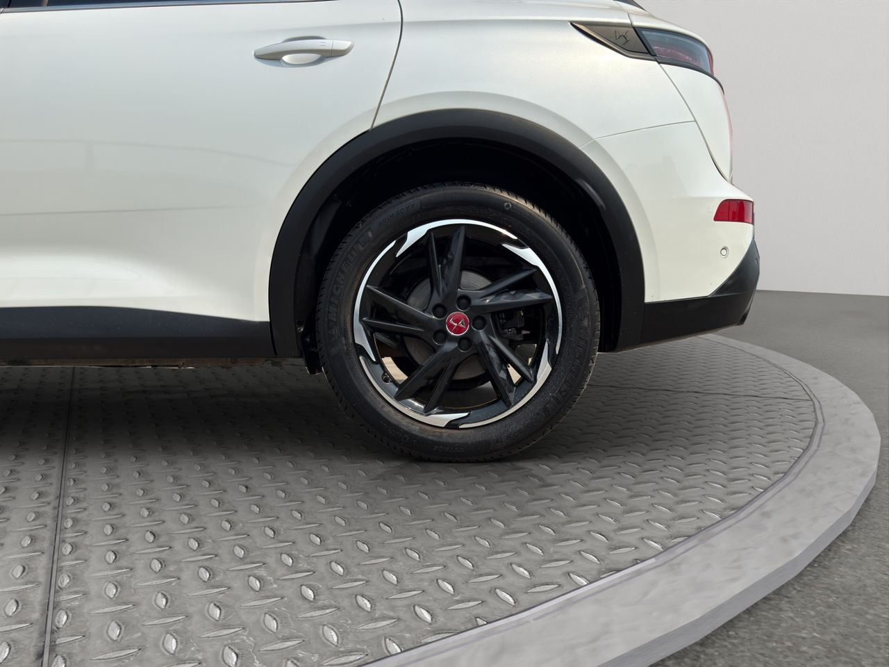 DS DS 7 Crossback BlueHDi DE 96kW (130CV) AT. PERF.LINE - Foto 2