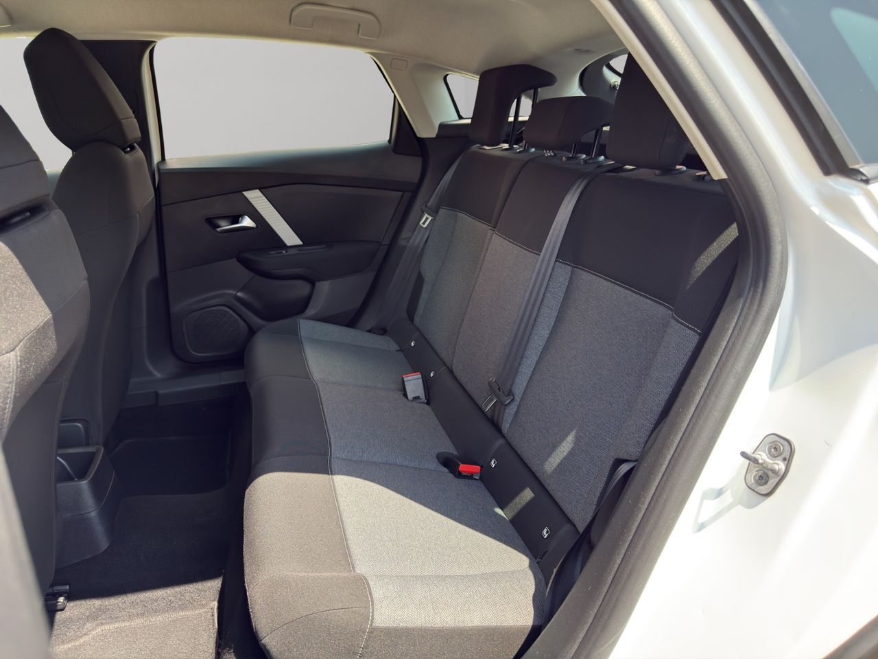 Citroën C4 BlueHDi 110 S&S Live Pack - Foto 2
