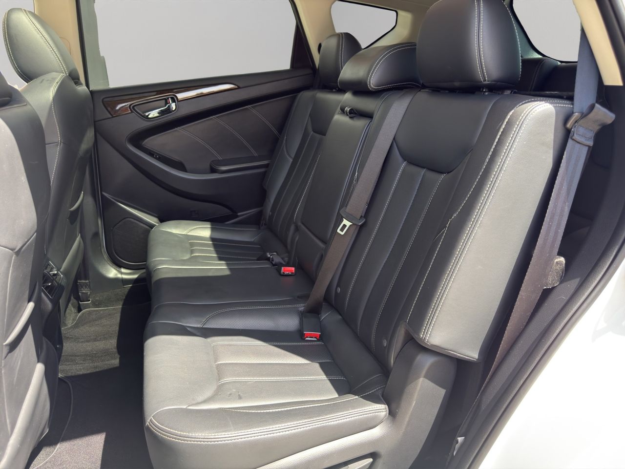DFSK 580 1.5 T Luxury - Foto 2