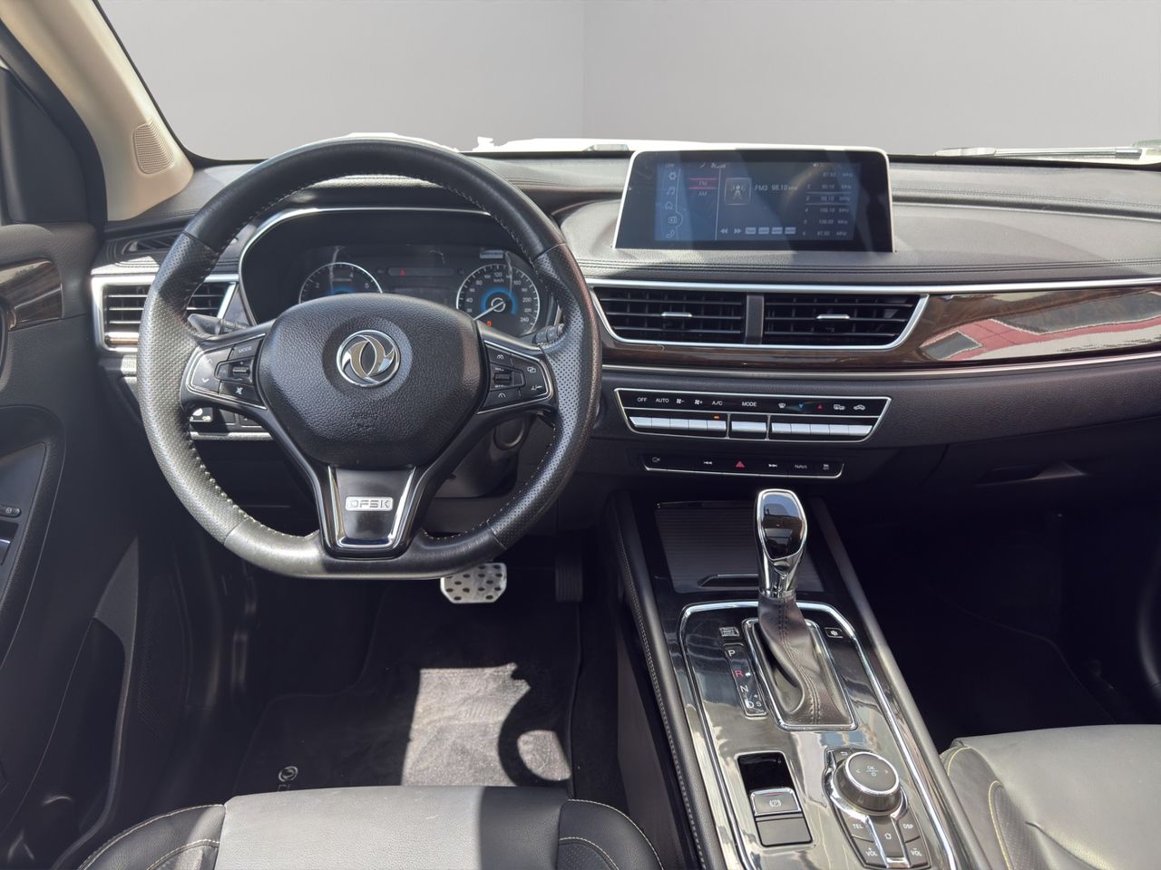 DFSK 580 1.5 T Luxury - Foto 2