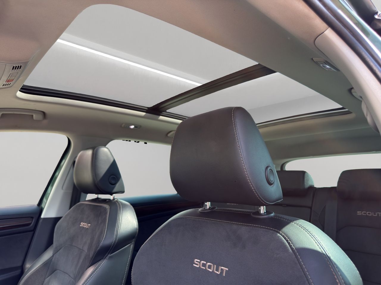 Skoda Kodiaq 2.0 TDI 110KW (150cv) DSG 4x4 Sportline - Foto 2