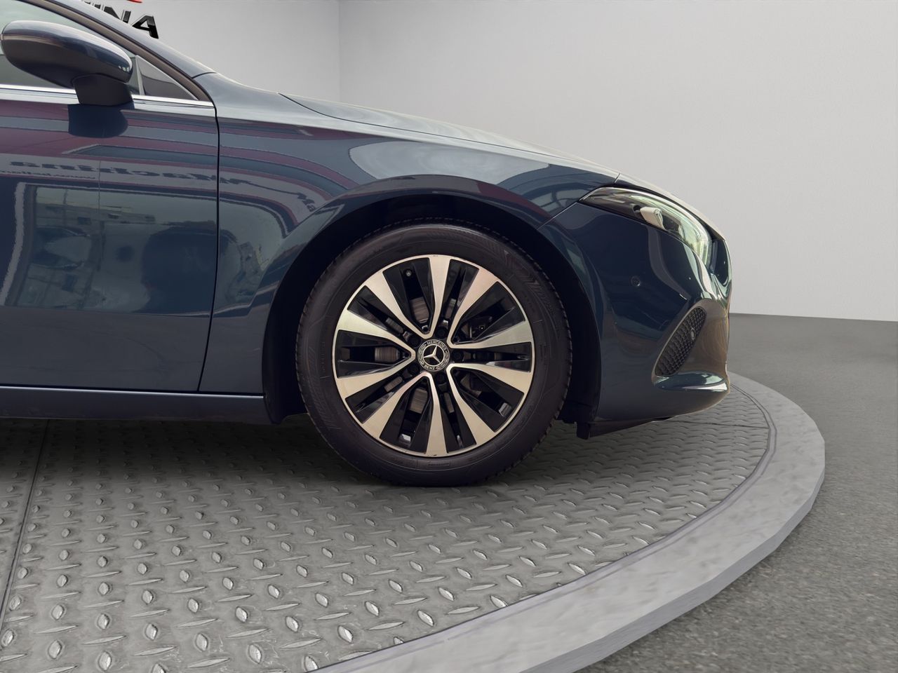 Mercedes Clase A A 180 Business Line 7G-DCT - Foto 2