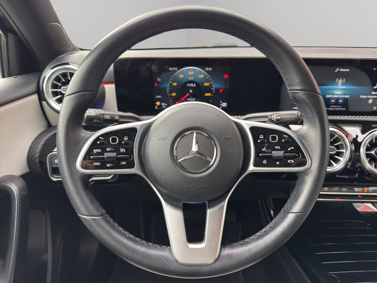 Mercedes Clase A A 180 Business Line 7G-DCT - Foto 2