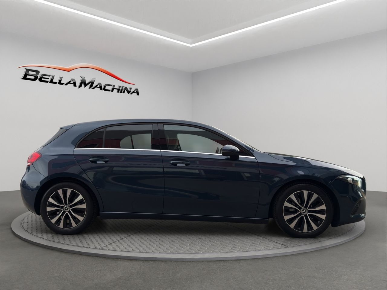 Mercedes Clase A A 180 Business Line 7G-DCT - Foto 2