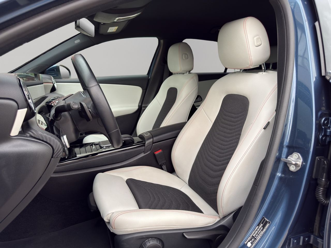 Mercedes Clase A A 180 Business Line 7G-DCT - Foto 2