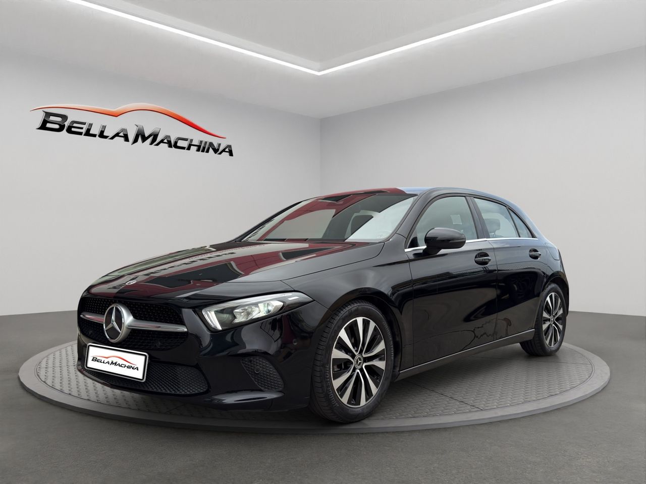 Mercedes Clase A A 180 d Business - Foto 2