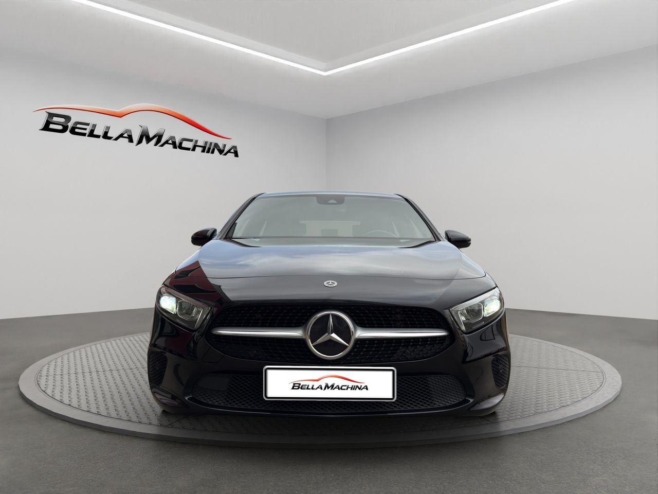 Mercedes Clase A A 180 d Business - Foto 2