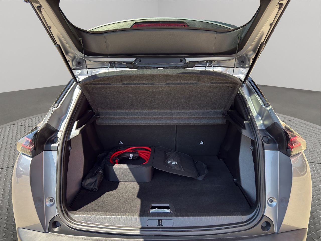 Peugeot e-2008 Eléctrico Allure 156 (115kW) - Foto 2