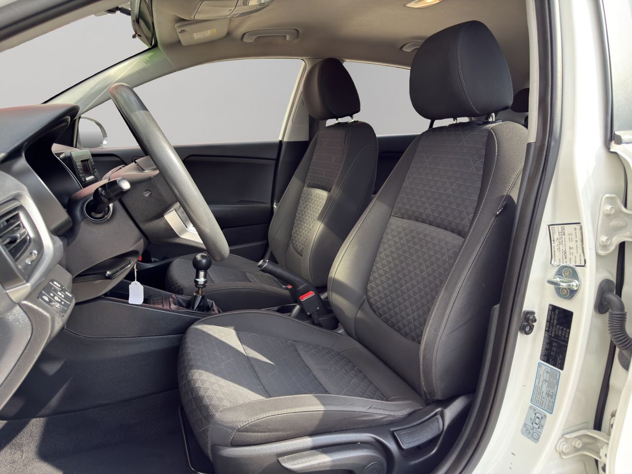 Kia Rio 1.2 DPi 62kW (84CV) Concept - Foto 2