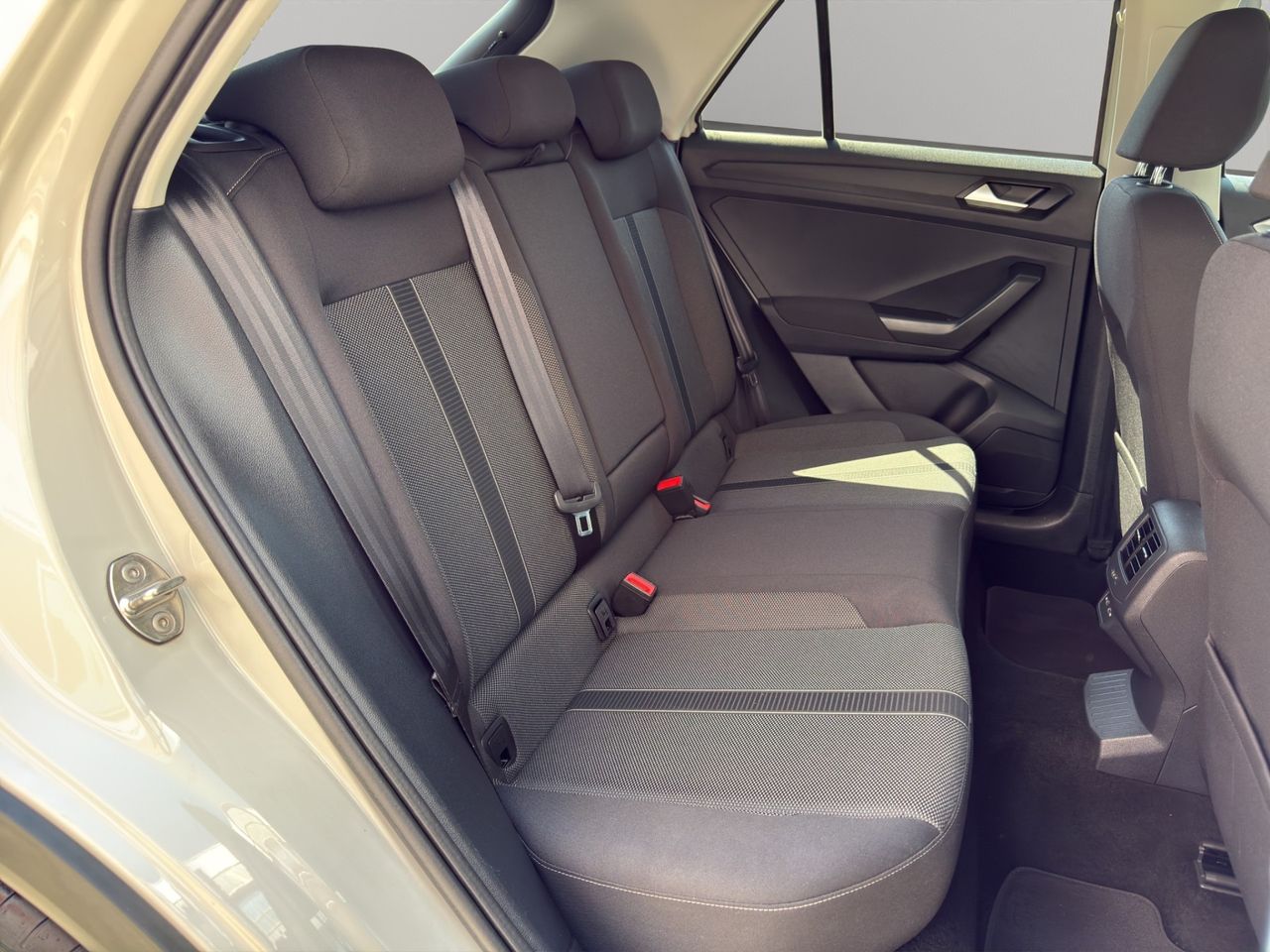 Volkswagen T-Roc Life 2.0 TDI 110kW (150CV) DSG - Foto 2