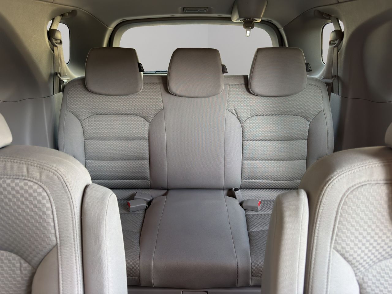SsangYong Rodius D22T 178cv Premium Aut - Foto 2