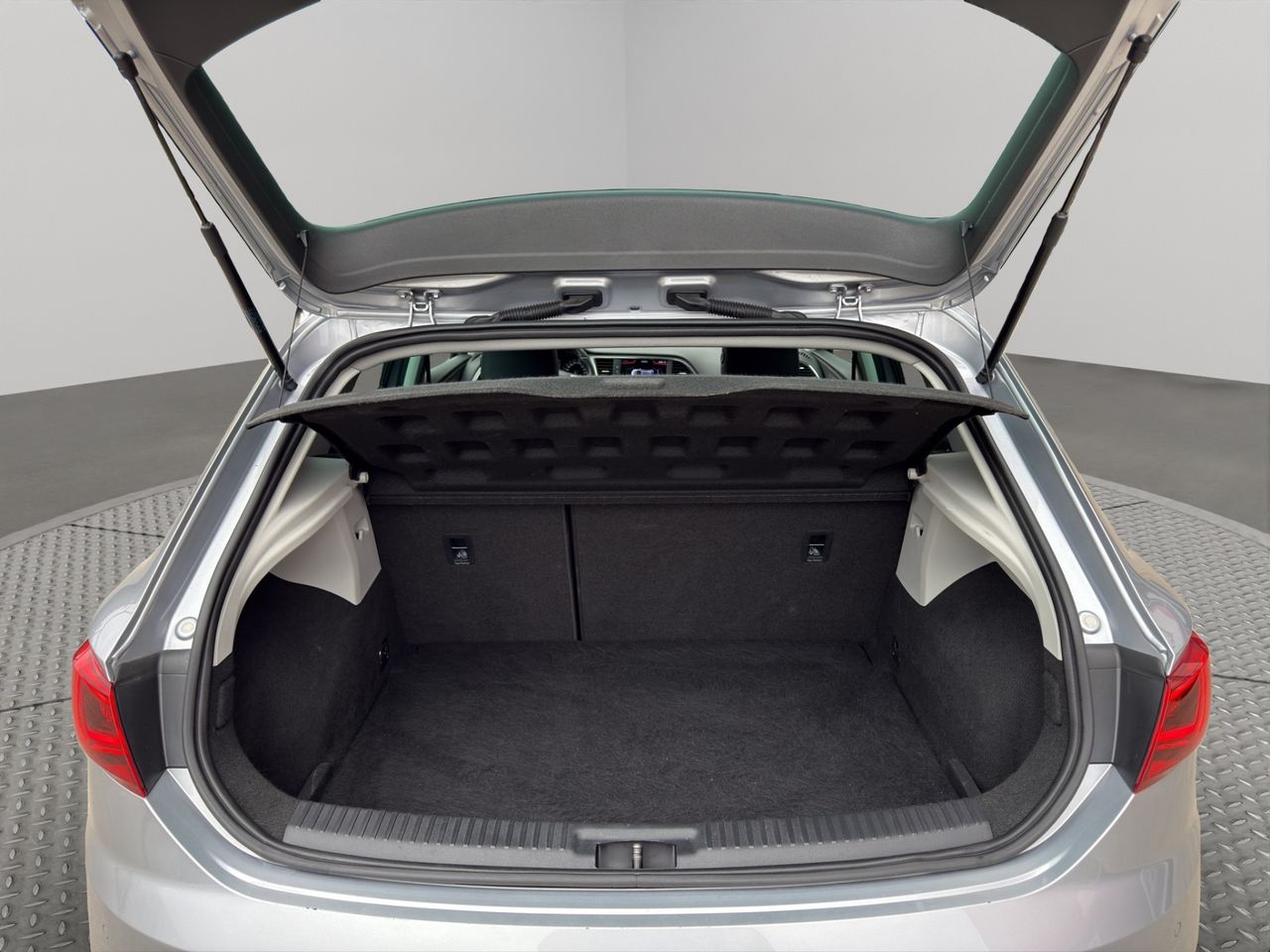 Seat Leon 2.0 TDI 110kW S&S Xcellence - Foto 2