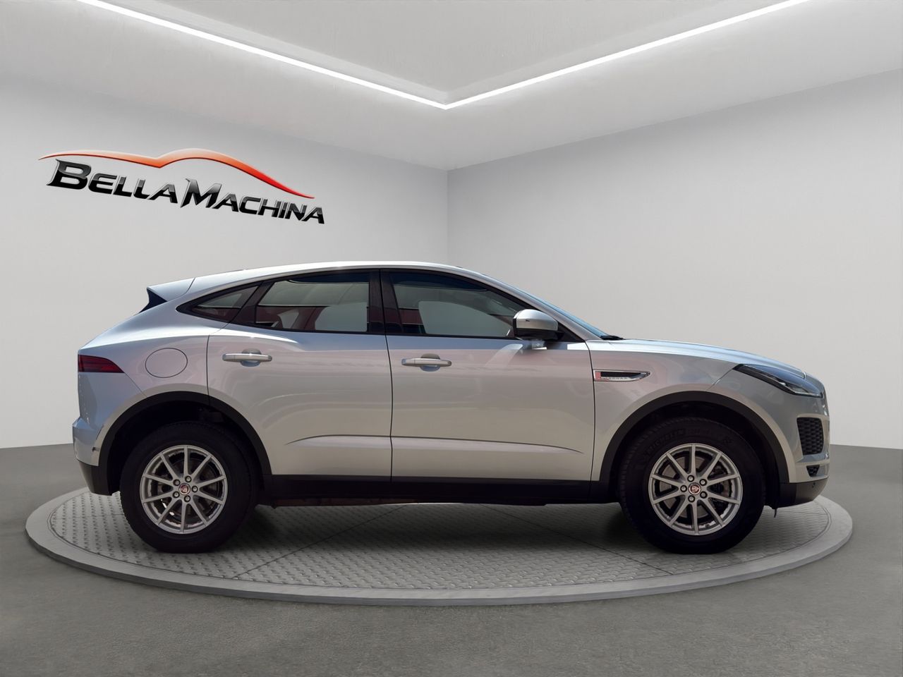 Jaguar E-Pace 2.0D 110kW 4WD Auto - Foto 2