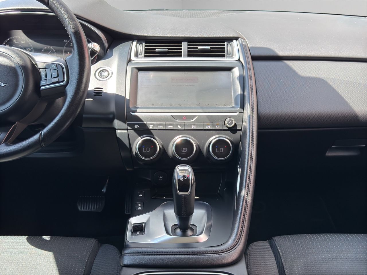 Jaguar E-Pace 2.0D 110kW 4WD Auto - Foto 2