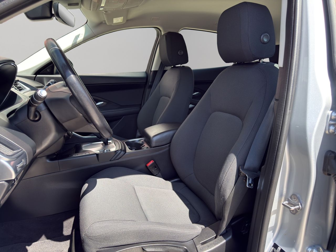 Jaguar E-Pace 2.0D 110kW 4WD Auto - Foto 2
