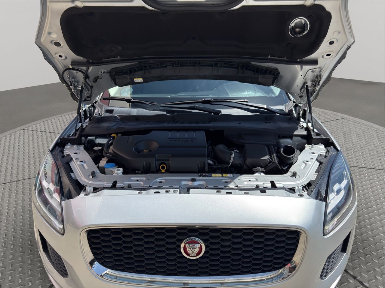 Jaguar E-Pace 2.0D 110kW 4WD Auto - Foto 2
