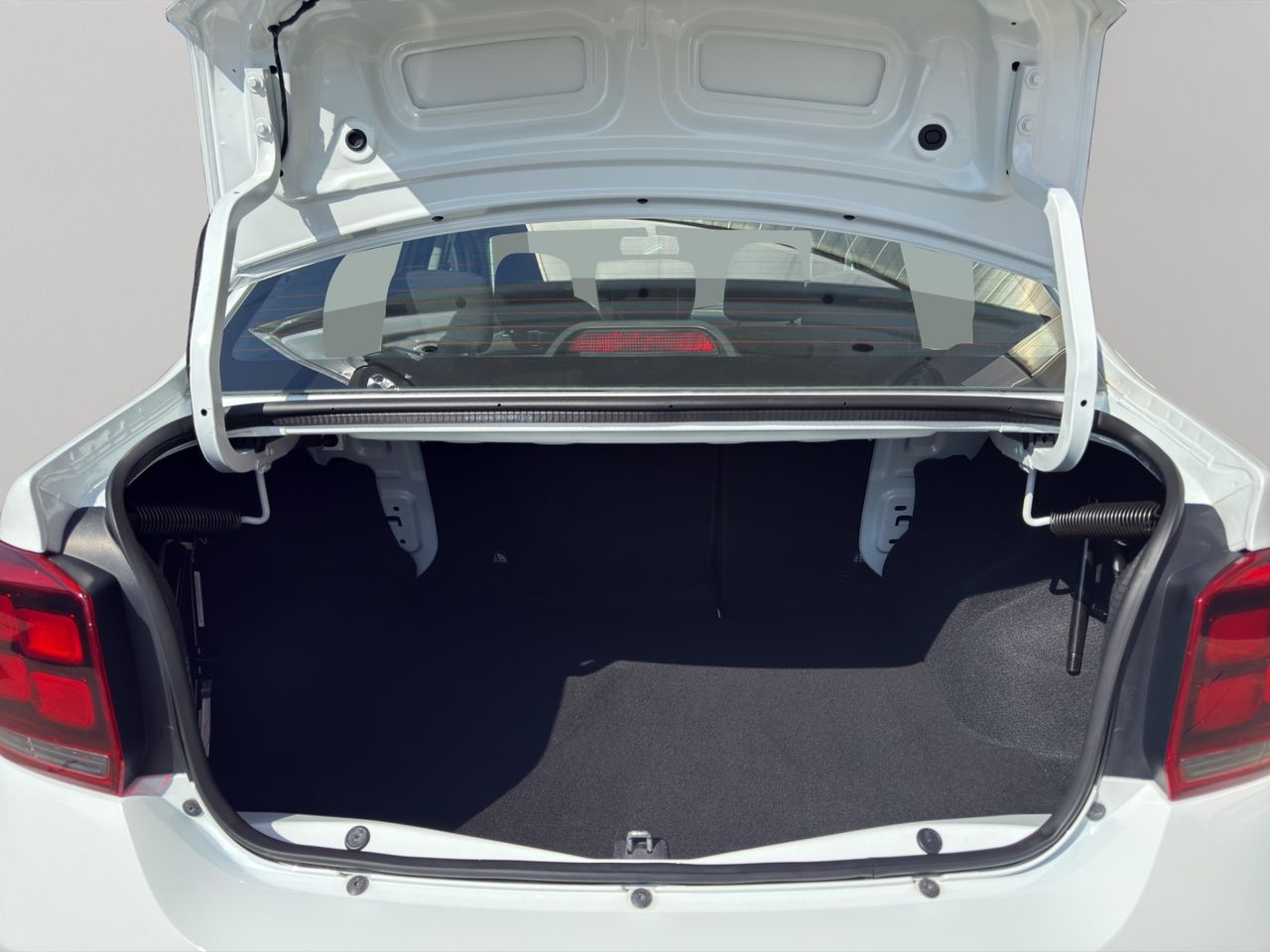 Dacia Logan Essential 1.0 55kW (75CV) - Foto 2