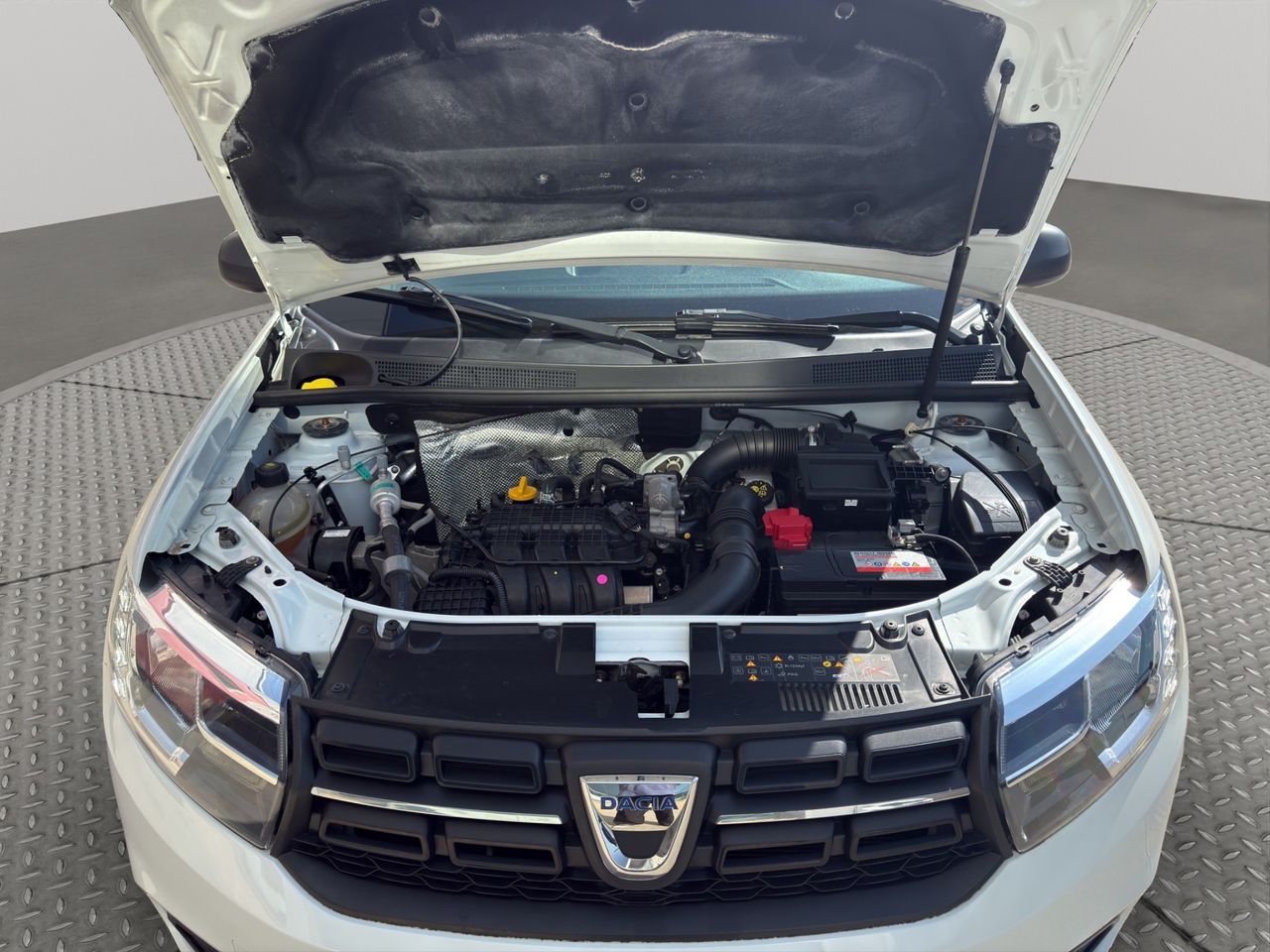 Dacia Logan Essential 1.0 55kW (75CV) - Foto 2
