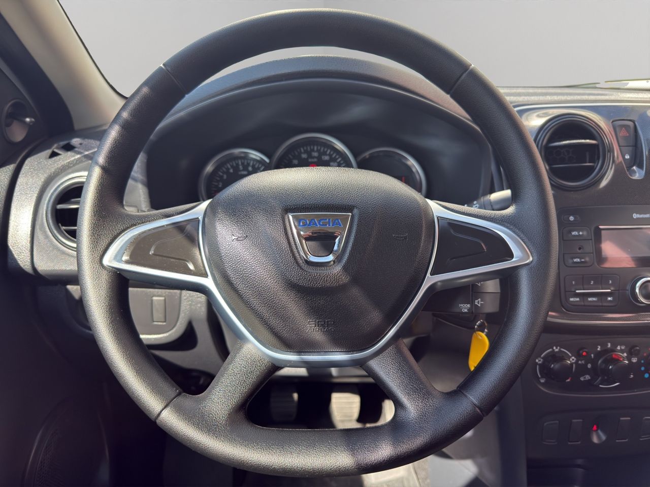 Dacia Logan Essential 1.0 55kW (75CV) - Foto 2