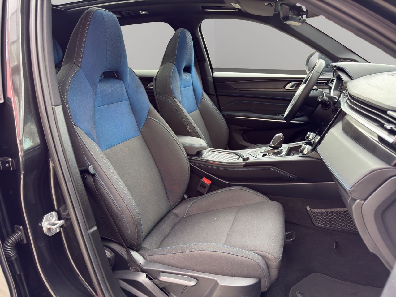 Lynk & Co 01 1.5 PHEV 6.6kW - Foto 2