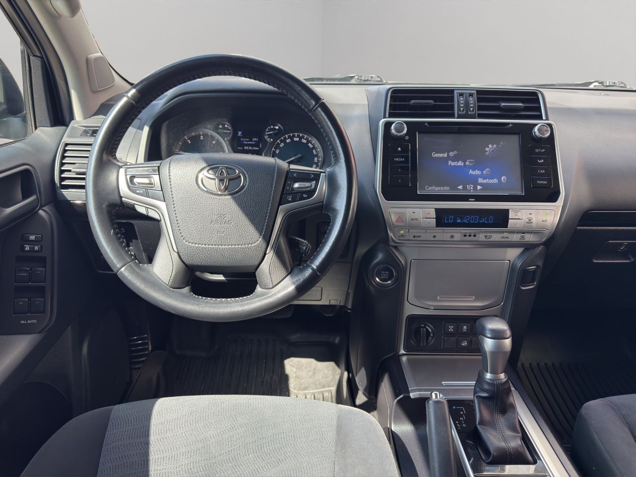 Toyota Land Cruiser 2.8 D-4D VX AUTO - Foto 2