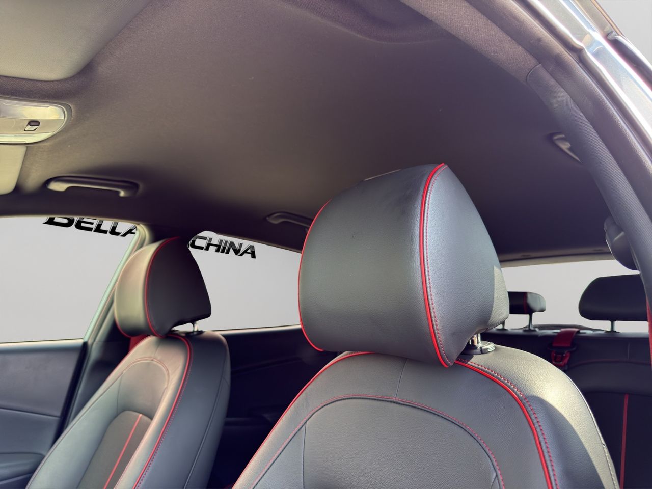 Hyundai Kona 1.6 CRDI 85kW (115CV) Tecno Red 4X2 - Foto 2