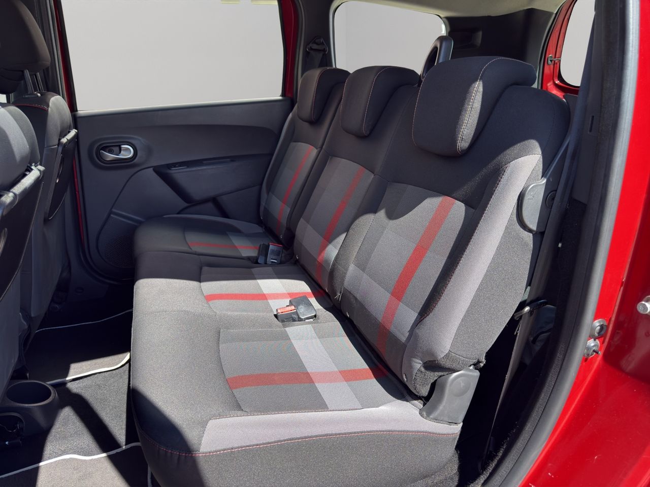 Dacia Lodgy SL Xplore TCE 96kW (130CV) 5Pl GPF - Foto 2