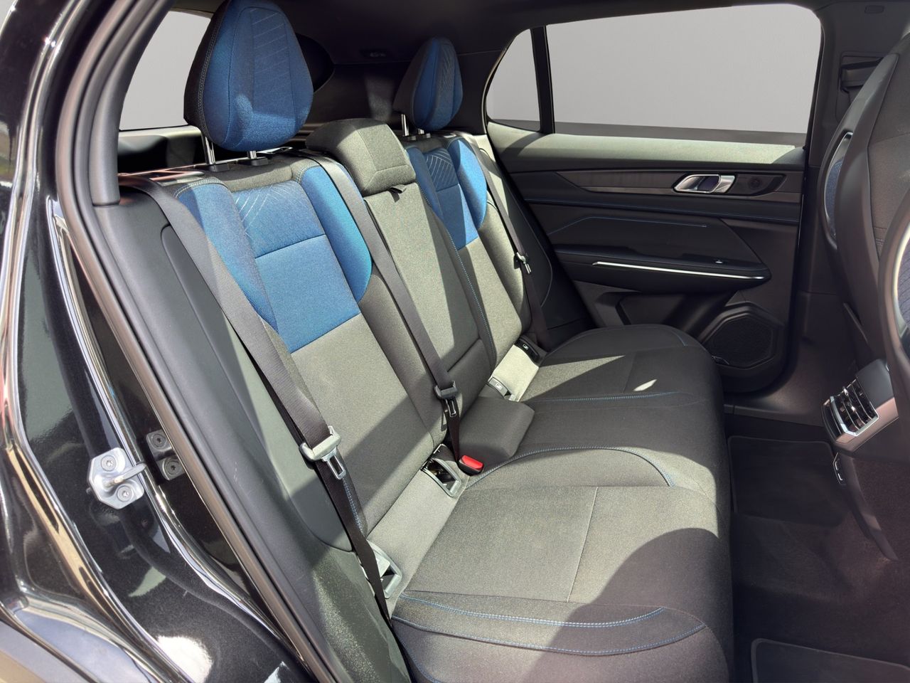 Lynk & Co 01 1.5 PHEV 6.6kW - Foto 2