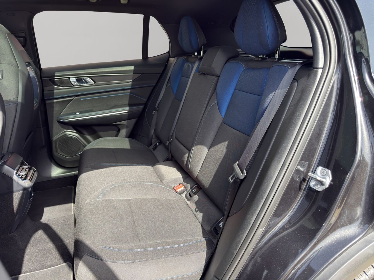 Lynk & Co 01 1.5 PHEV 6.6kW - Foto 2