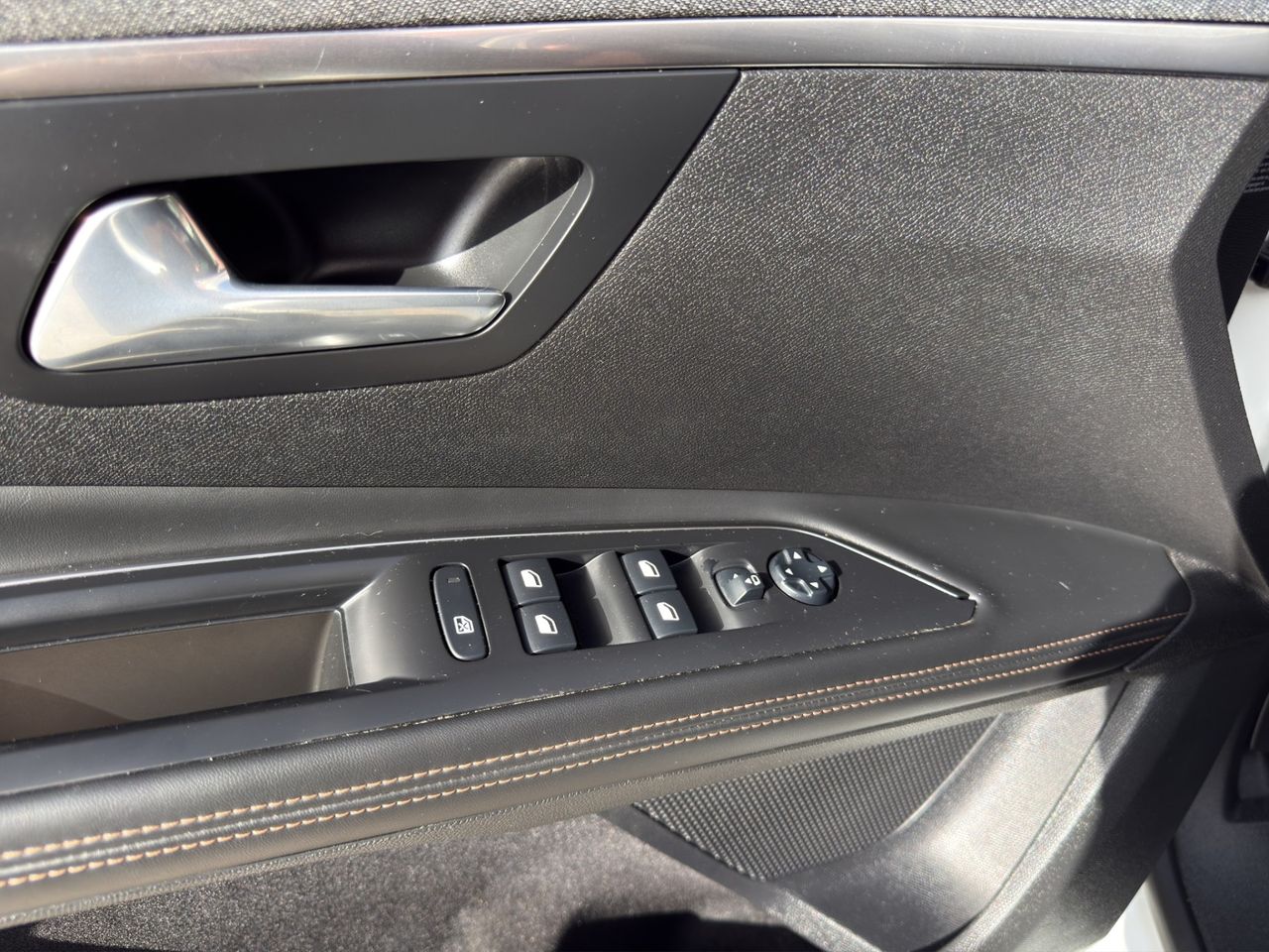 Peugeot 5008 GT-Line 1.2L PureTech 96kW (130CV) S&S - Foto 2