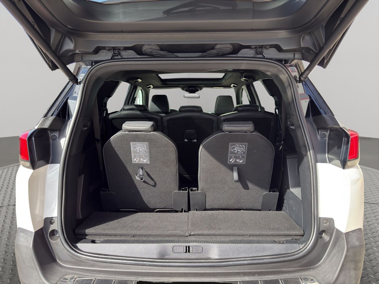 Peugeot 5008 GT-Line 1.2L PureTech 96kW (130CV) S&S - Foto 2