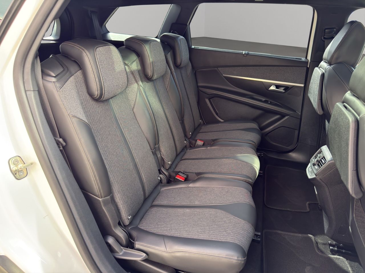 Peugeot 5008 GT-Line 1.2L PureTech 96kW (130CV) S&S - Foto 2