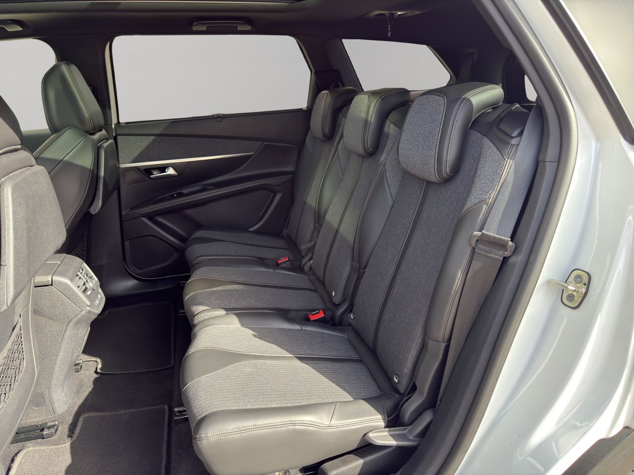 Peugeot 5008 GT-Line 1.2L PureTech 96kW (130CV) S&S - Foto 2