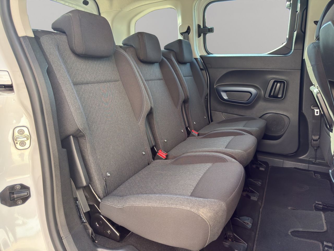 Peugeot Rifter Allure Business Std. PureTech - Foto 2