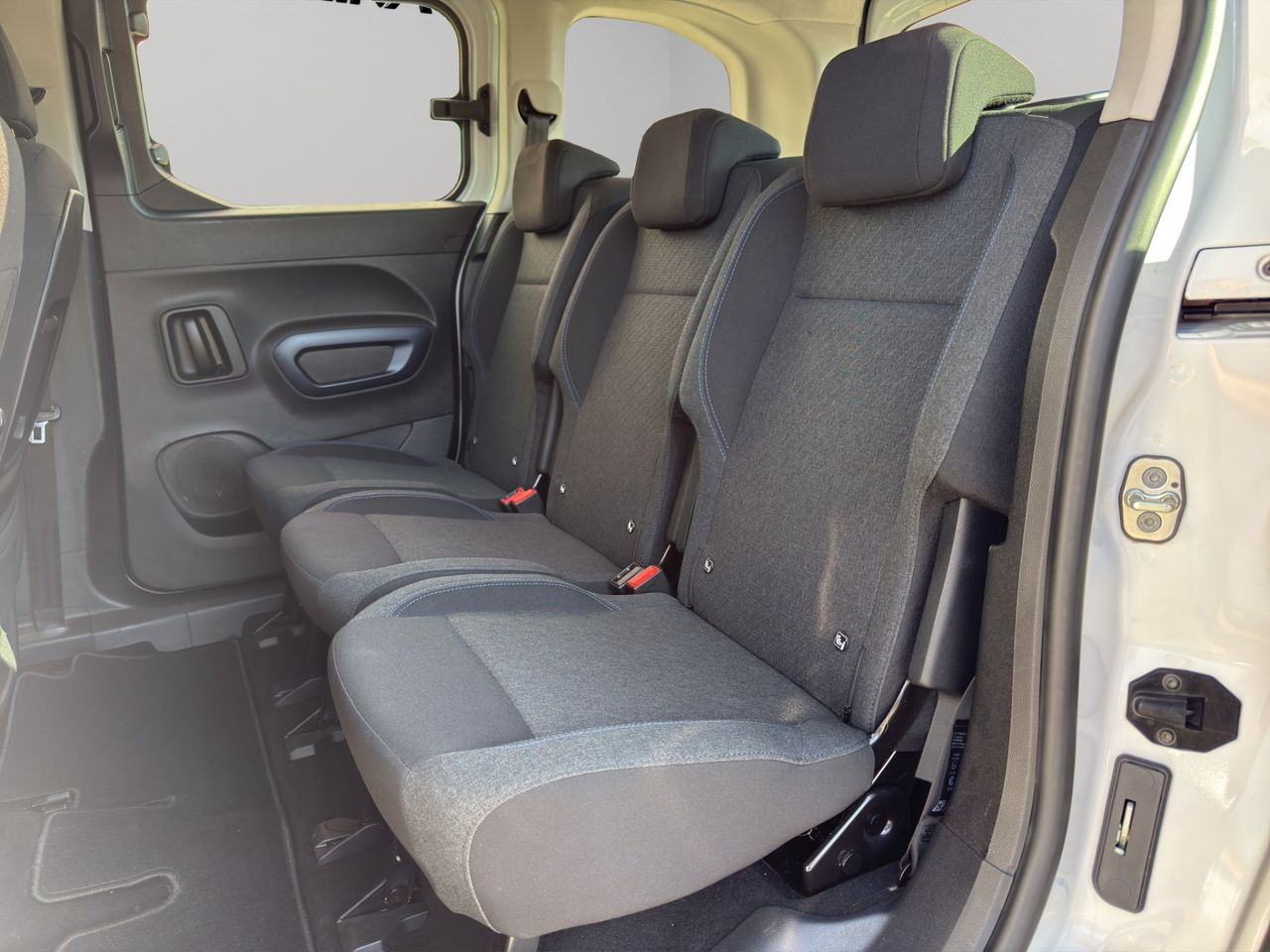 Peugeot Rifter Allure Business Std. PureTech - Foto 2