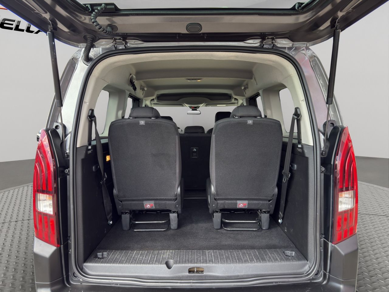 Peugeot Rifter Allure Pack Long BlueHDi 96kW 7 plazas - Foto 2