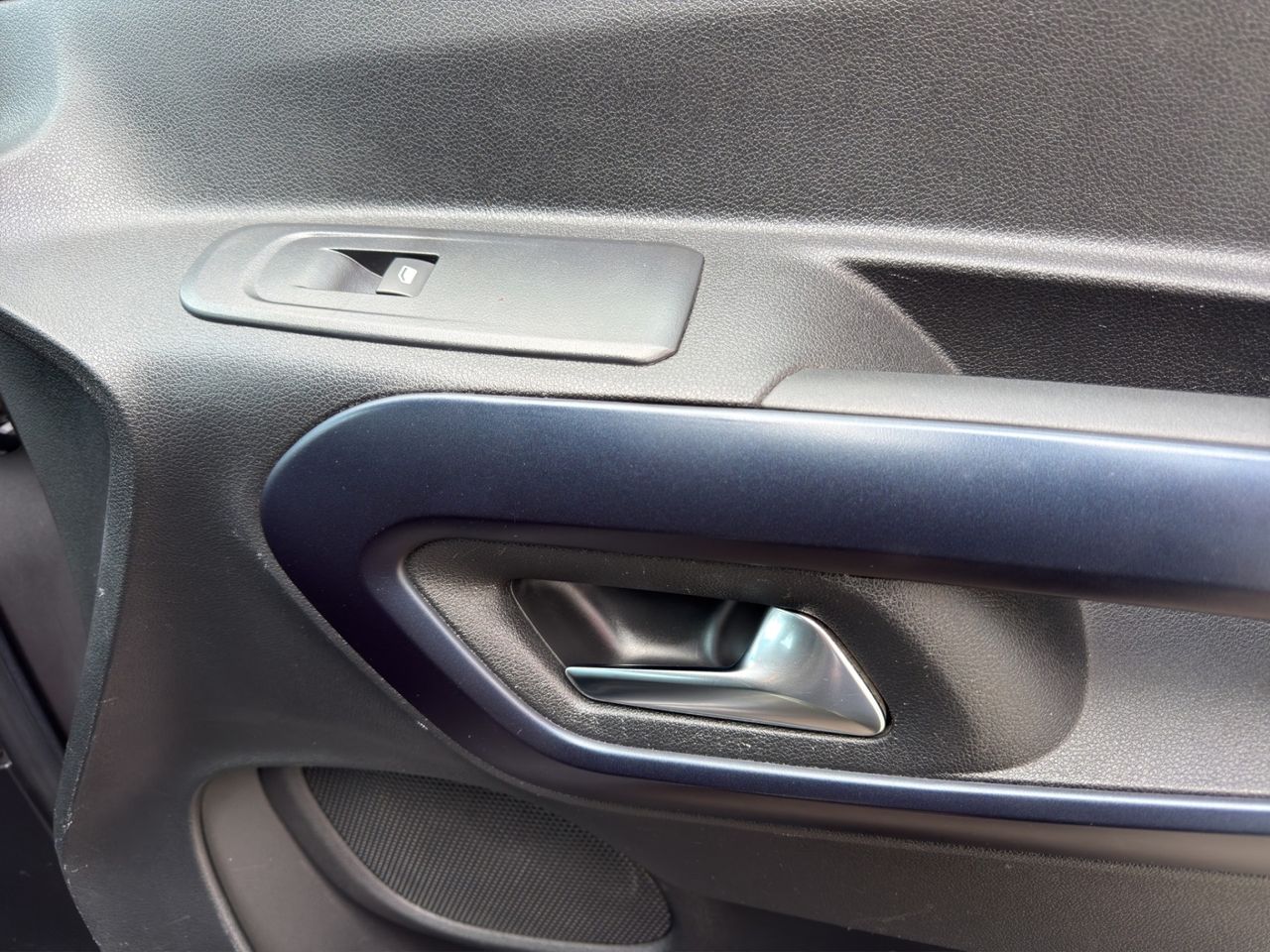 Peugeot Rifter Allure Pack Long BlueHDi 96kW 7 plazas - Foto 2