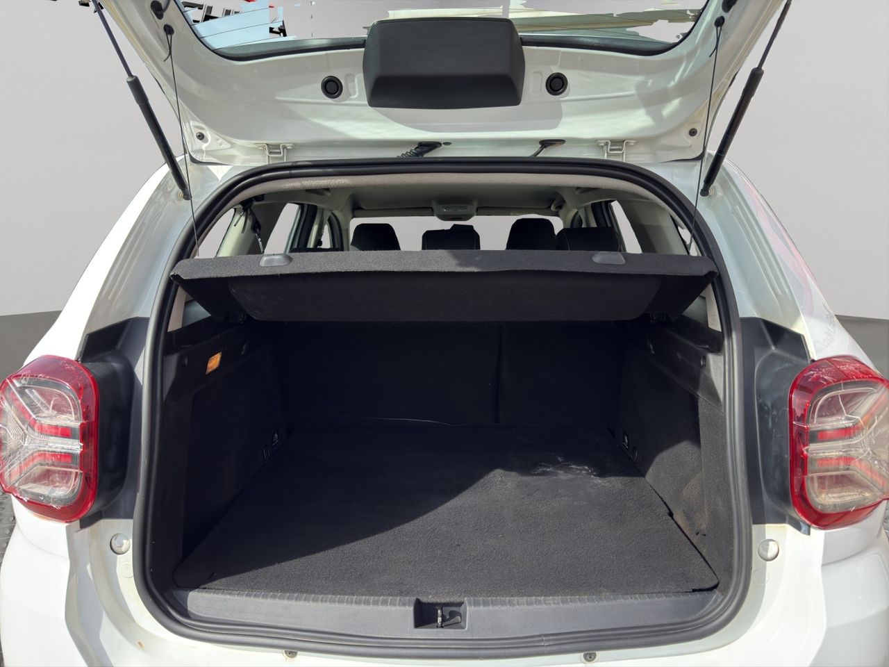 Dacia Duster Comfort Blue dCi 85kW (115CV) 4X4 - Foto 2