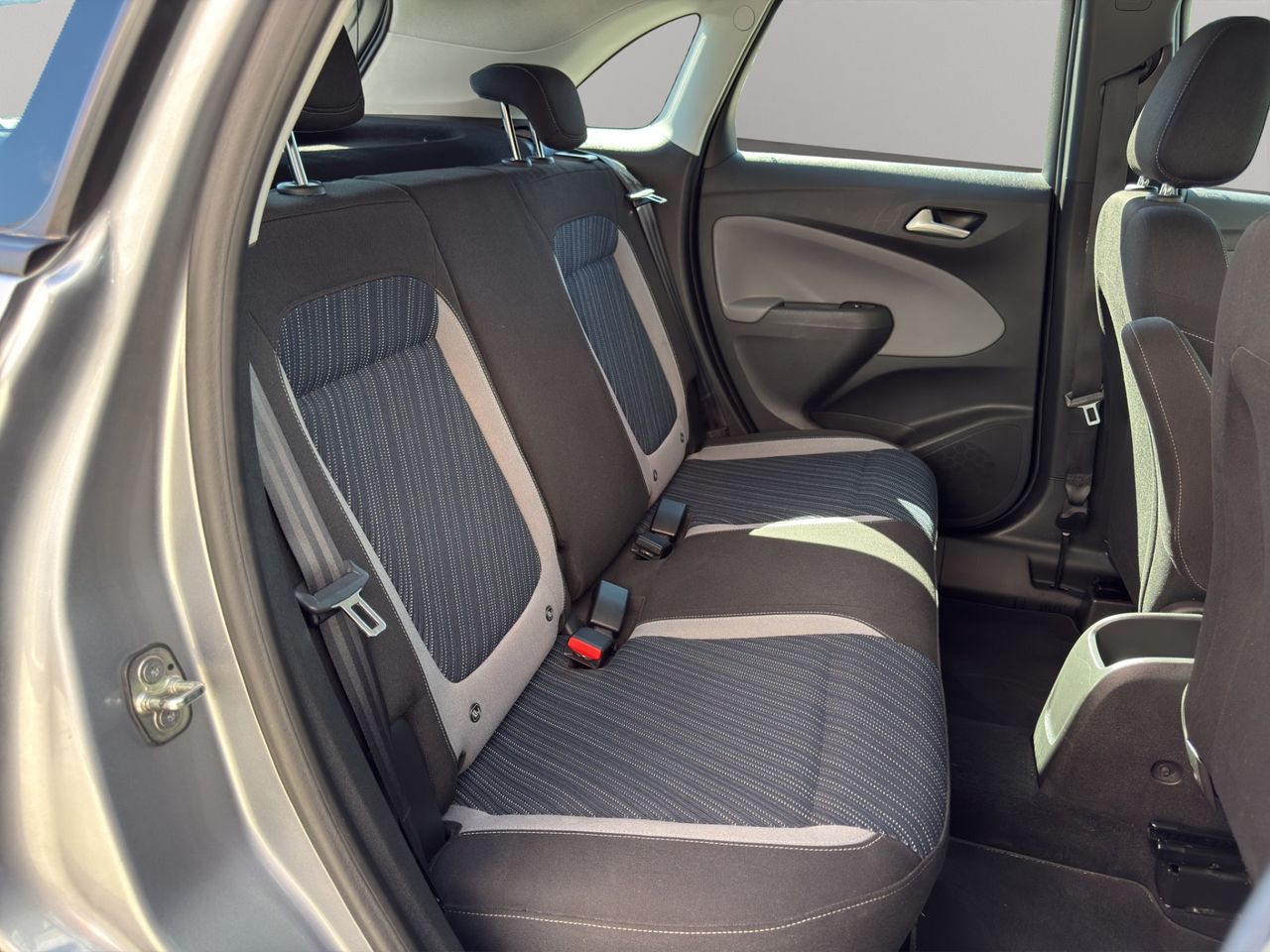 Opel Crossland X 1.5D 75kW Design Line 120 Aniversar. S/S - Foto 2