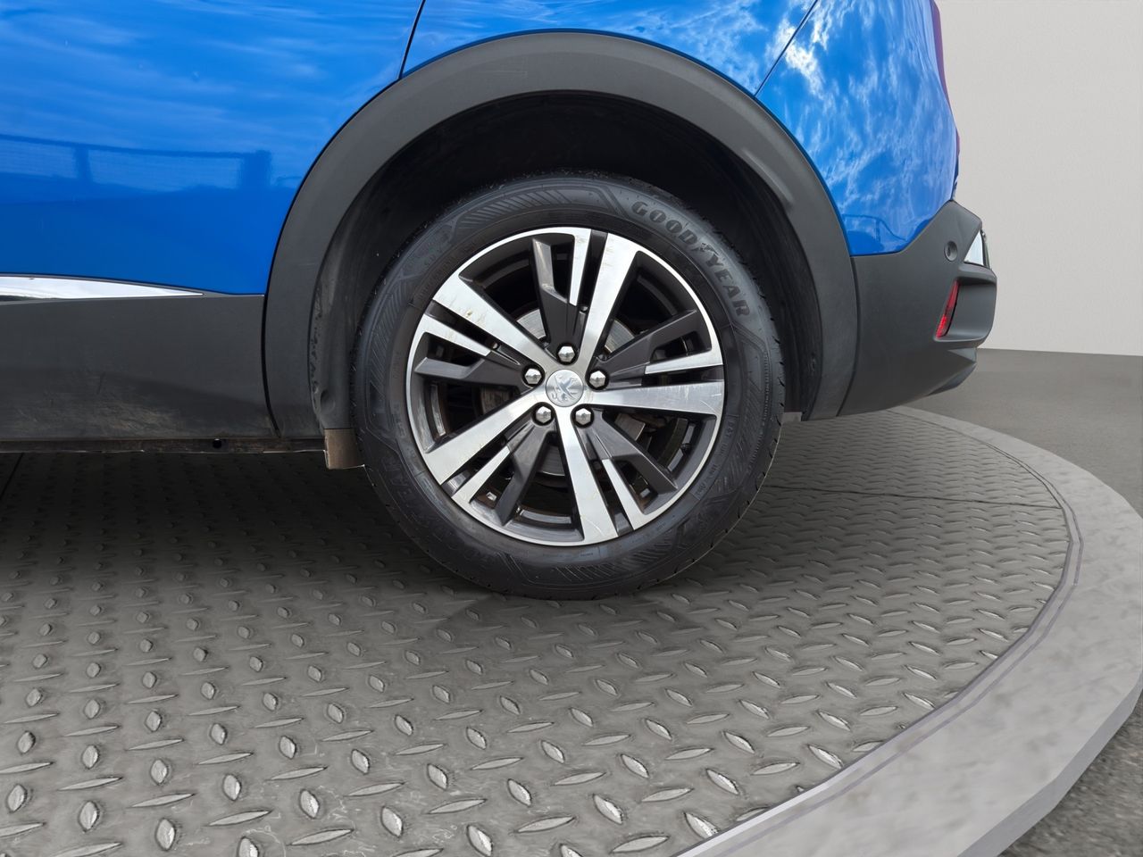 Peugeot 3008 1.5 BlueHDi 96kW (130CV) S&S Allure EAT8 - Foto 2