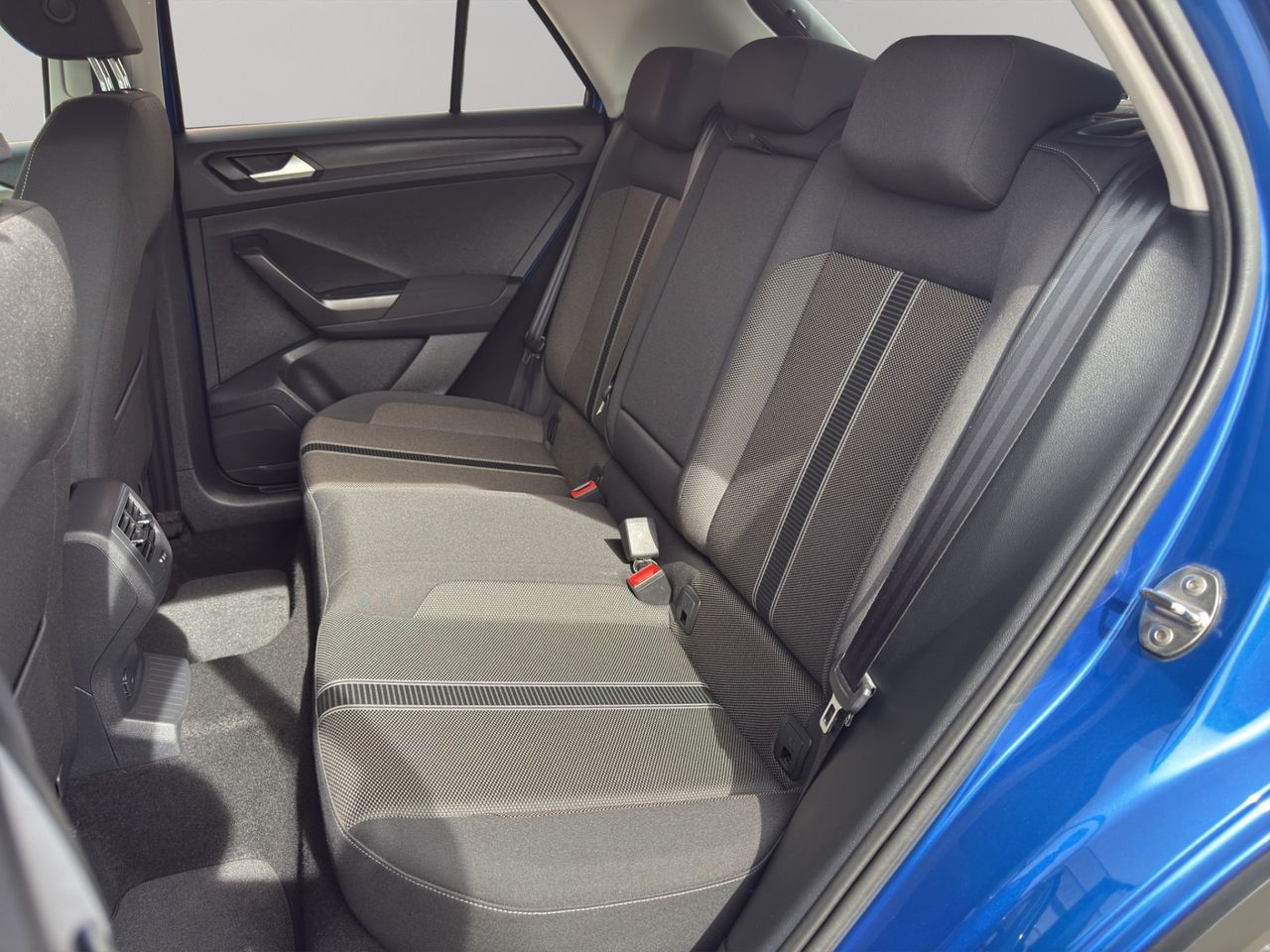 Volkswagen T-Roc Advance 1.0 TSI 85kW (115CV) - Foto 2