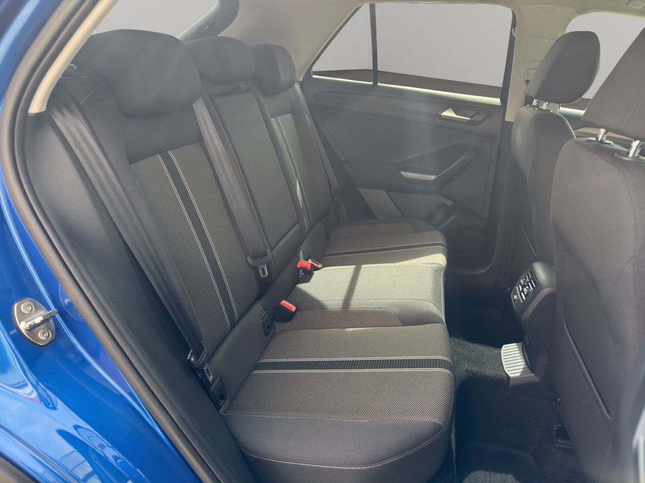 Volkswagen T-Roc Advance 1.0 TSI 85kW (115CV) - Foto 2