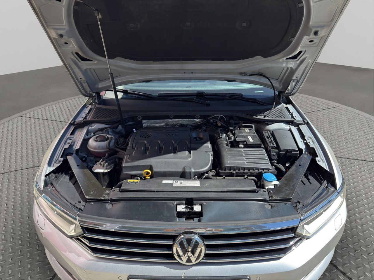 Volkswagen Passat Advance 2.0 TDI 110kW(150CV) DSG Variant - Foto 2