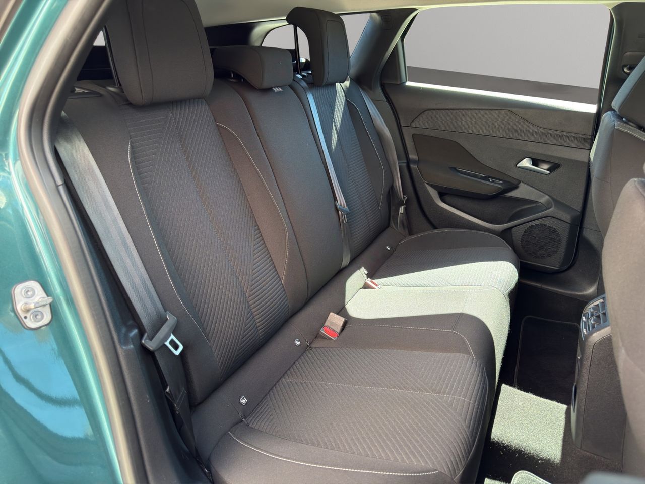 Peugeot 308 5P Active Pack BlueHDi 130 S&S MAN - Foto 2