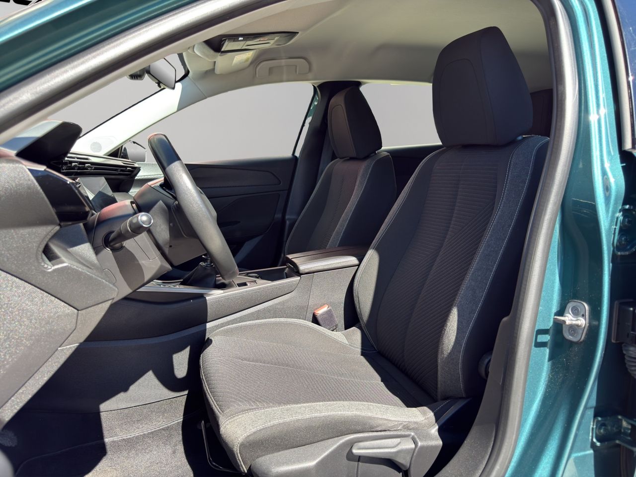Peugeot 308 5P Active Pack BlueHDi 130 S&S MAN - Foto 2