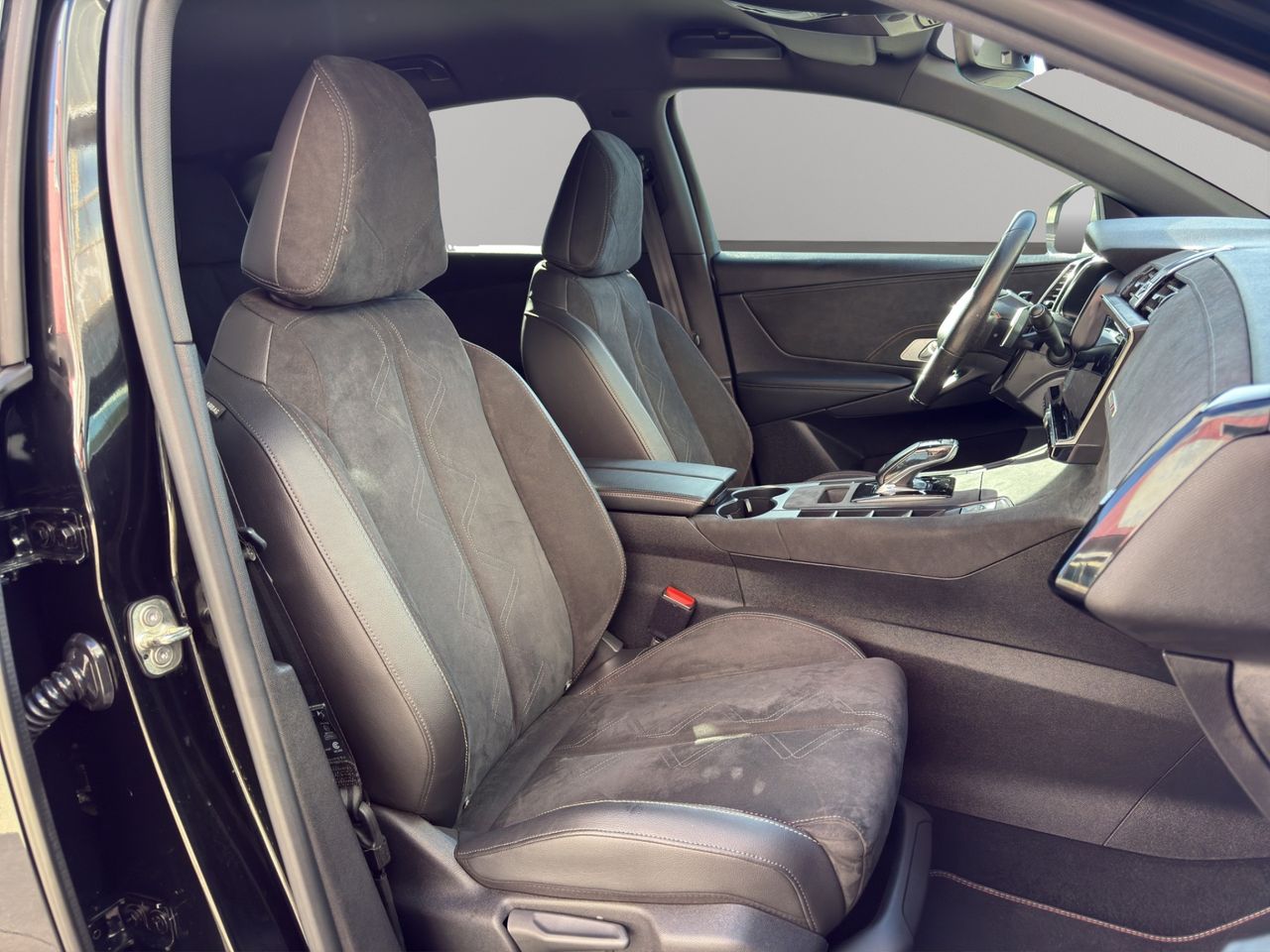 DS DS 7 Crossback BlueHDi DE 96kW (130CV) AT. PERF.LINE - Foto 2